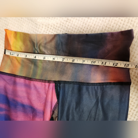 Teeki Yoga Leggings - Beautiful Sunset Print - comfortable like second skin - Picture 2 of 9